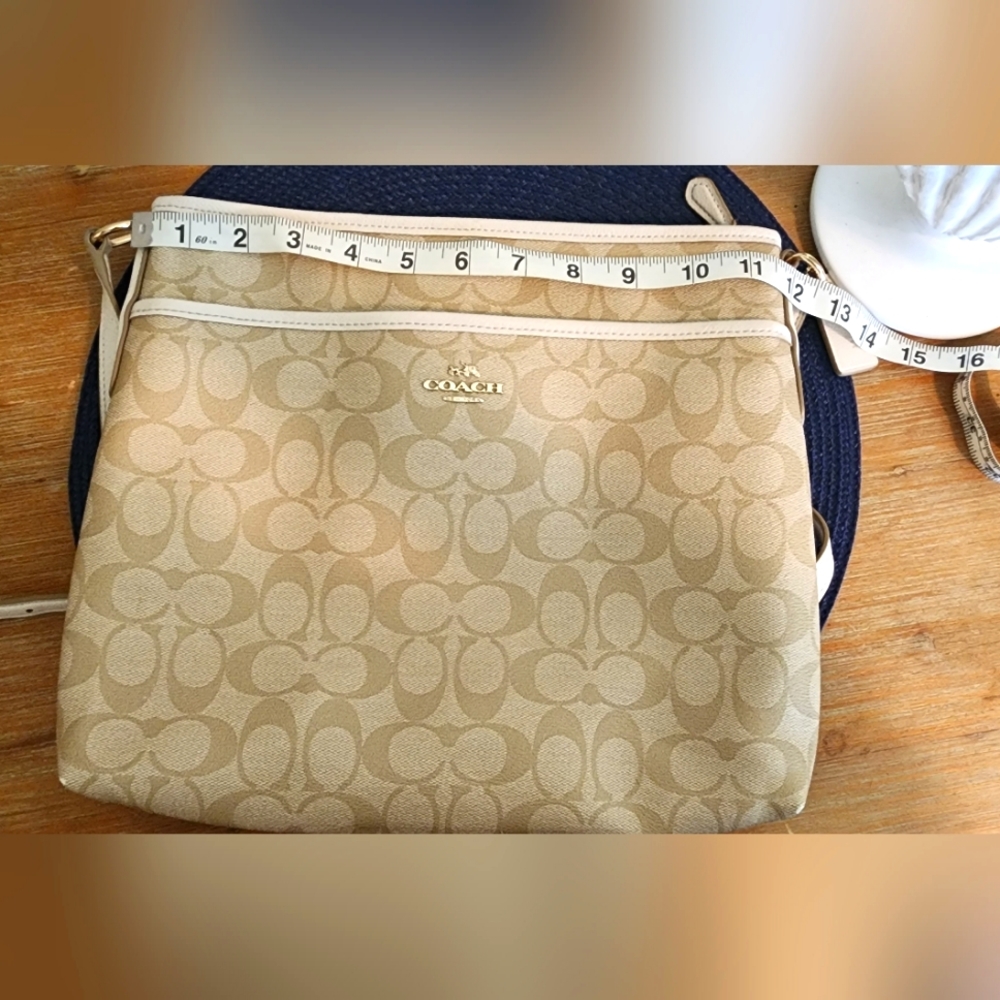 Coach Purse - Picture 3 of 5